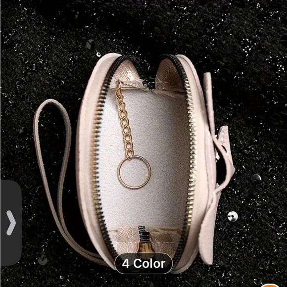 ✨HP✨3-D GREY, BLUE or BLUSH PINK ELEPHANT COIN PURSE WRISTLET - Picture 8 of 10